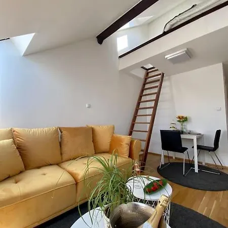 Apartment Lovely *